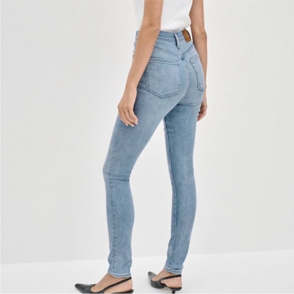 Aritzia Denim Forum The Lola High Rise Light Wash Jeans